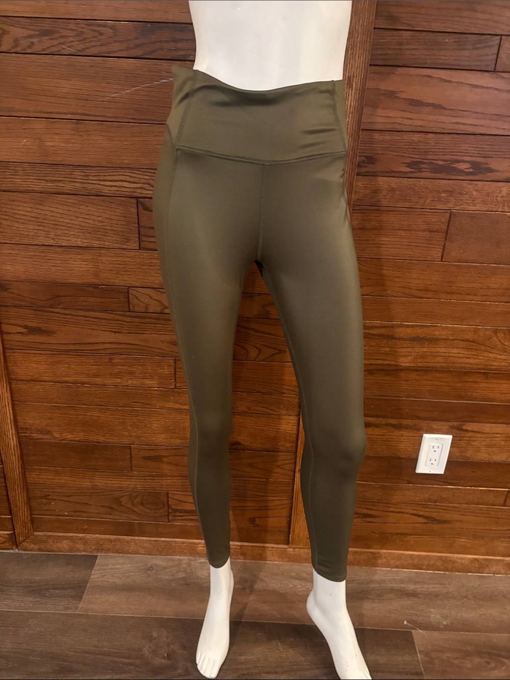 Jessica Simpson Olive Green High-Rise Performance Leggings